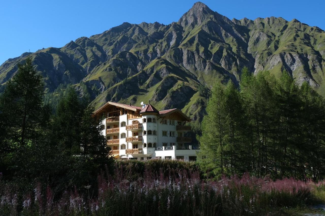 Chasa Castello Relax & Spa Samnaun Eksteriør billede